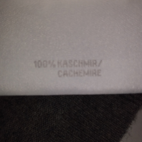 NWOT Beutler Cashmere Gray Cardigan Small - Picture 3 of 3